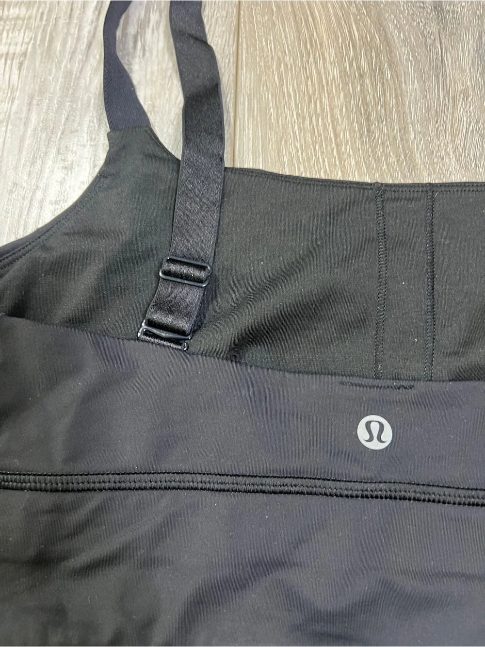 Lululemon Sports Bra Top Size Black Thick Adjustable Straps Soft Stretchy  10
